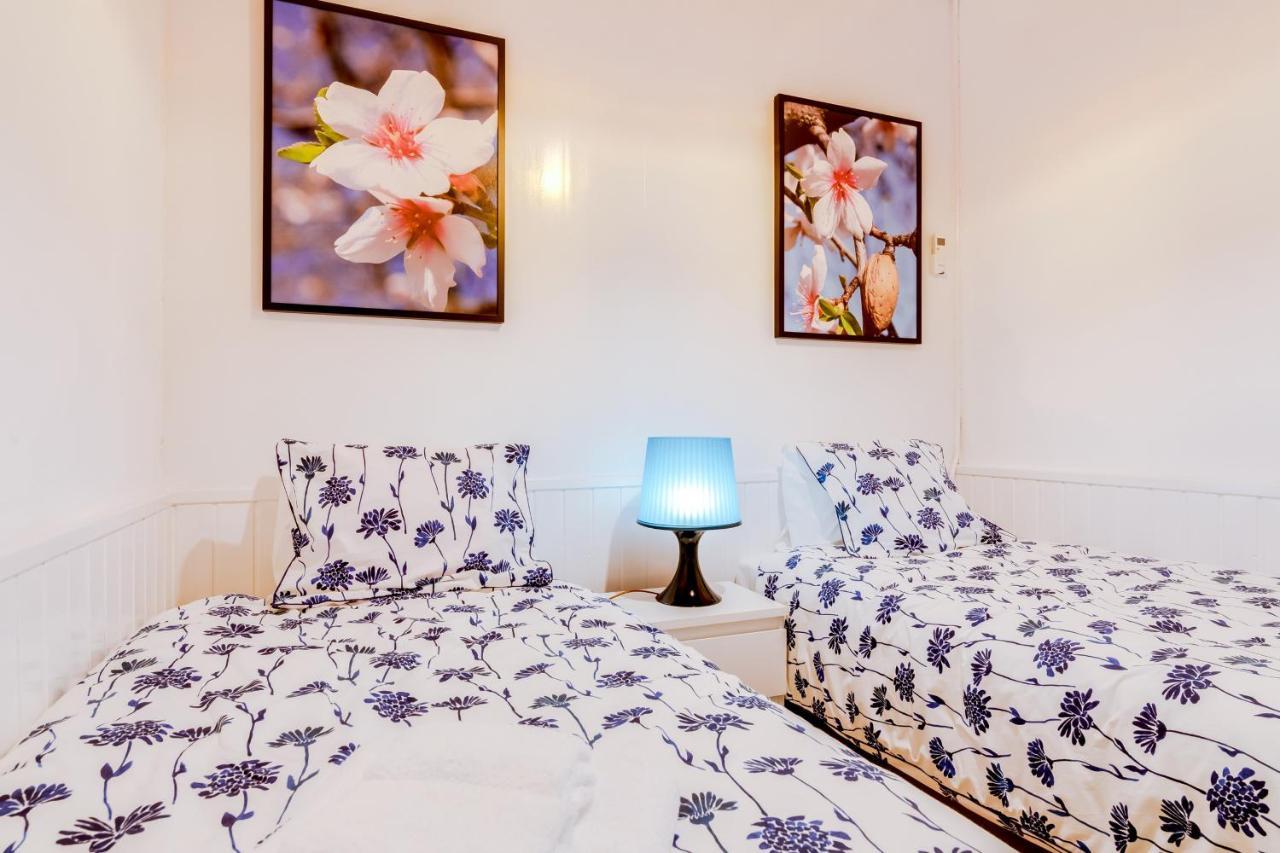 Trem - Located In Old City - Фаро Екстериор снимка