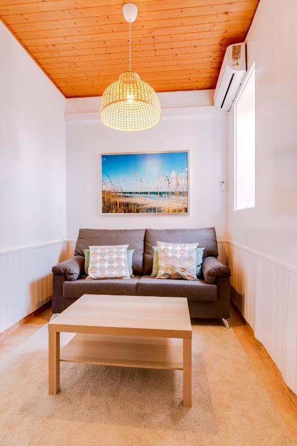 Trem - Located In Old City - Фаро Екстериор снимка