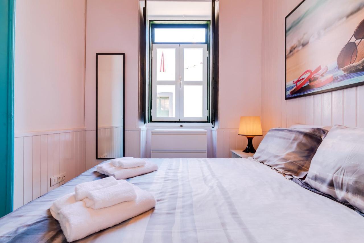 Trem - Located In Old City - Фаро Екстериор снимка