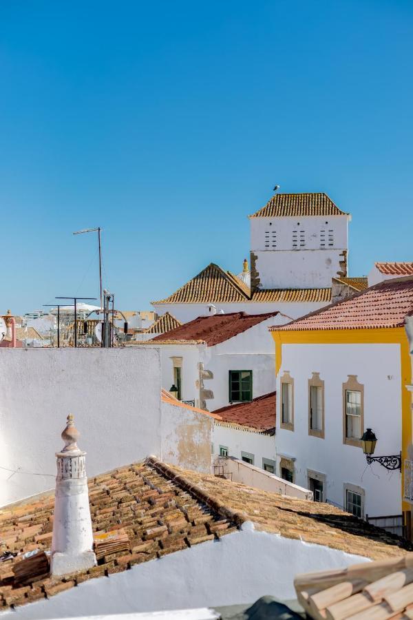 Trem - Located In Old City - Фаро Екстериор снимка