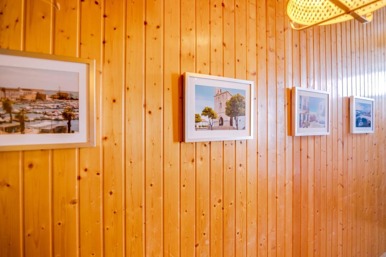 Trem - Located In Old City - Фаро Екстериор снимка